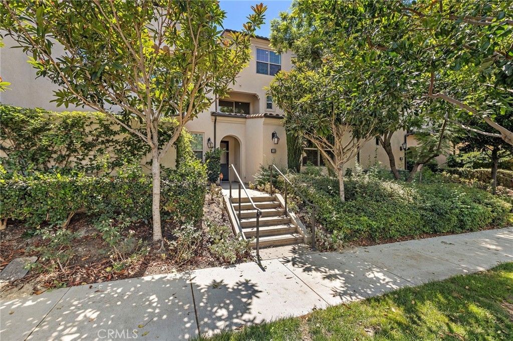 114 Outwest, Irvine
