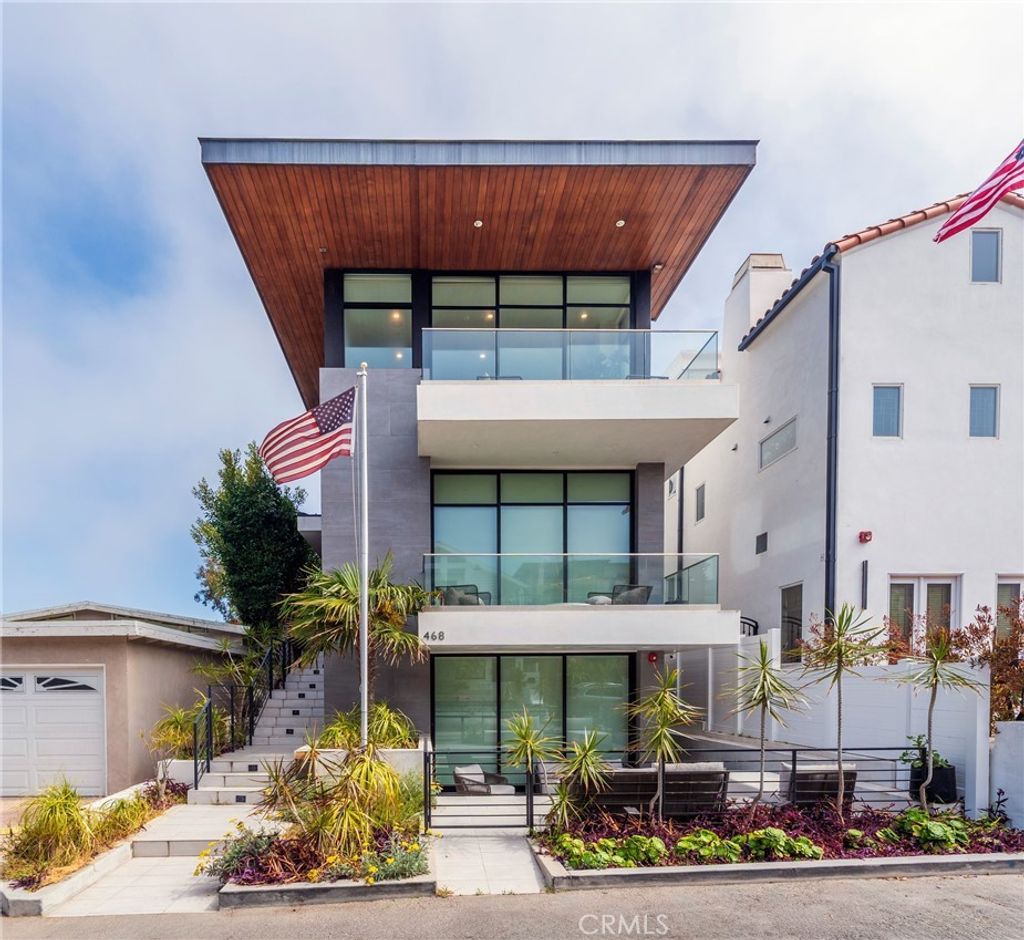 468 30th Street, Manhattan Beach
