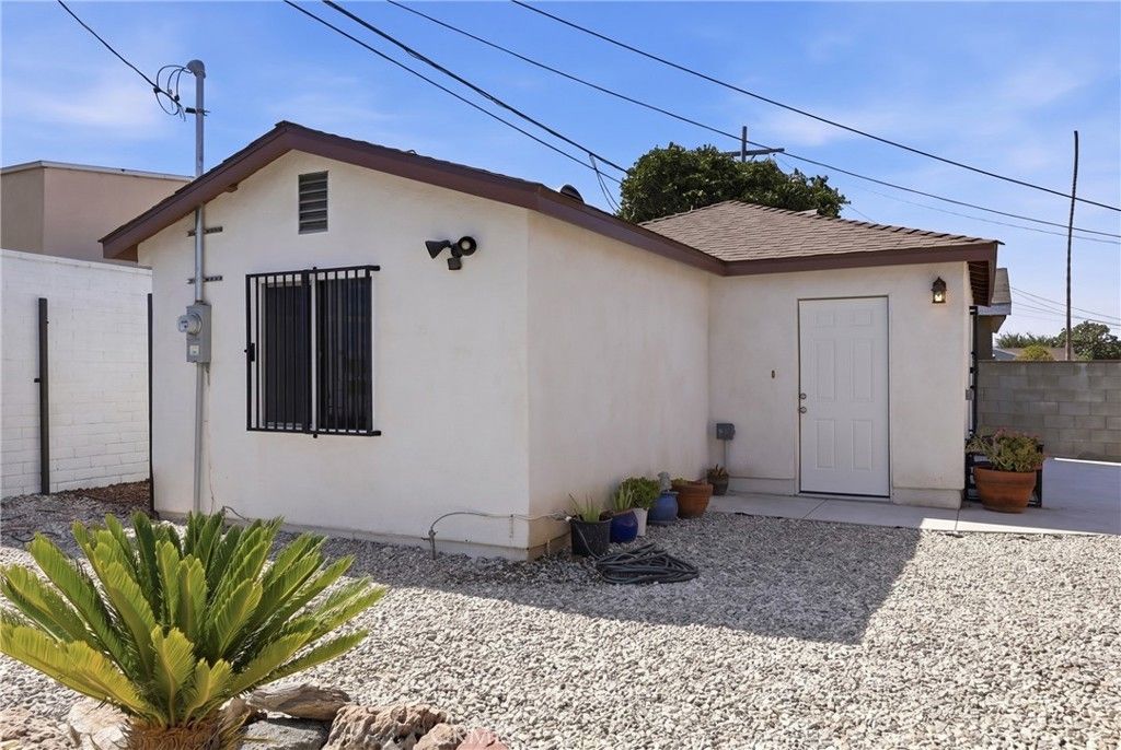 10646 S Wilton Place, Los Angeles