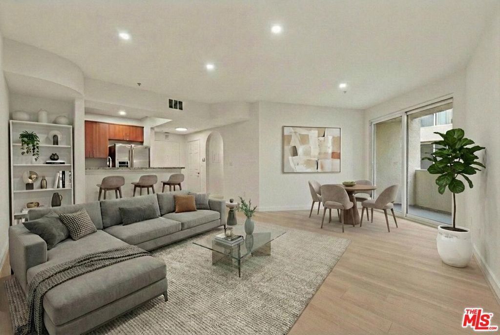 620 S Gramercy Place # 122, Los Angeles