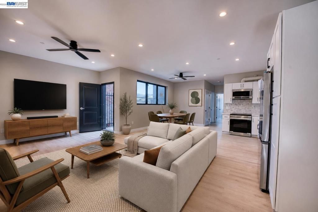4202 Telegraph Ave, Oakland