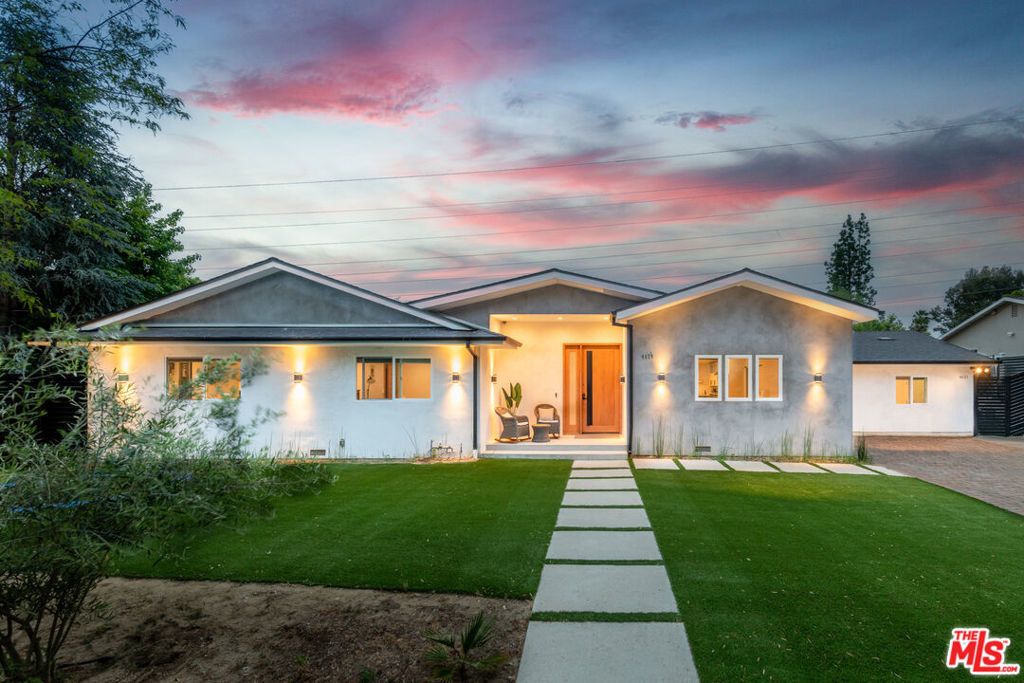 4629 Cerro Verde Place, Tarzana