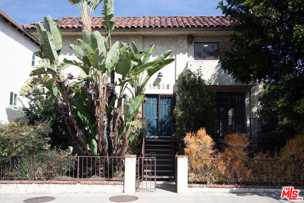 11515 Ohio Avenue # 3, Los Angeles