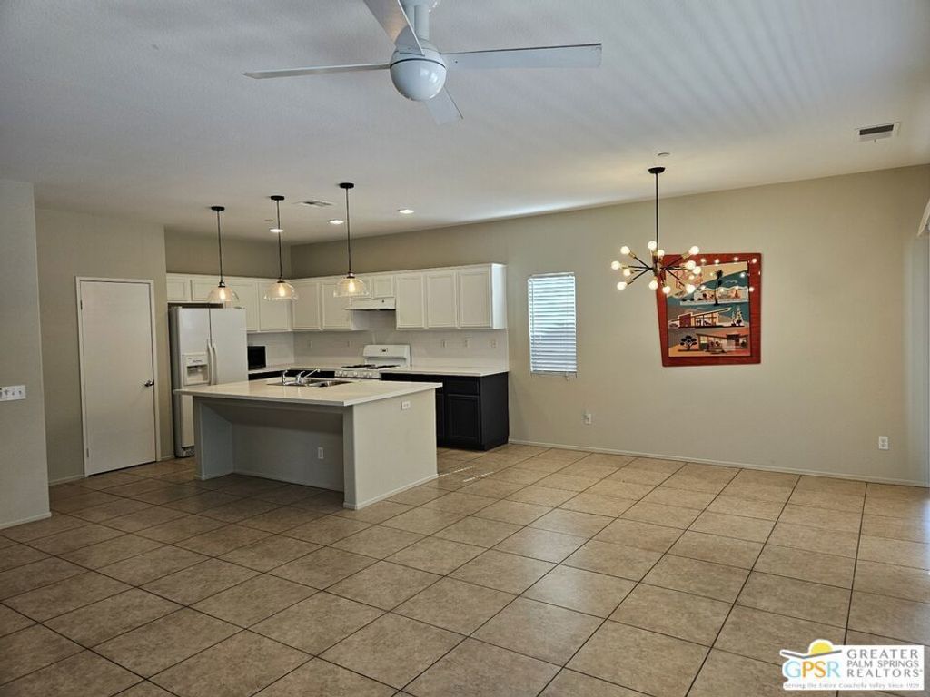 755 Summit Drive, Palm Springs