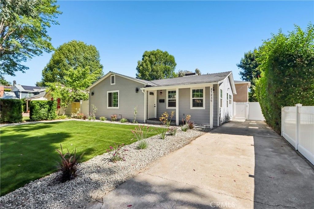21235 Lopez Street, Woodland Hills