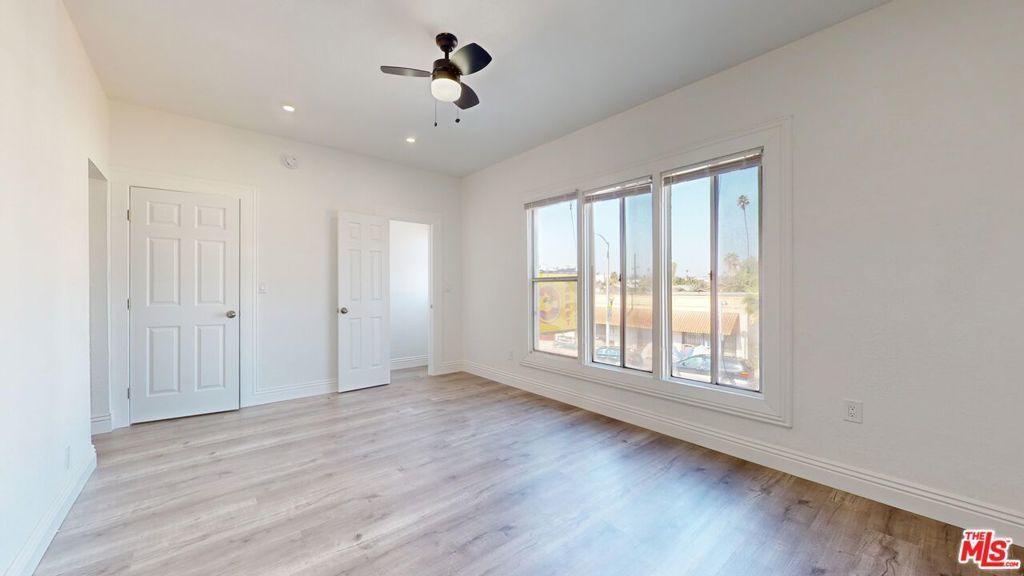 2318 1/2 W Jefferson Boulevard # A, Los Angeles
