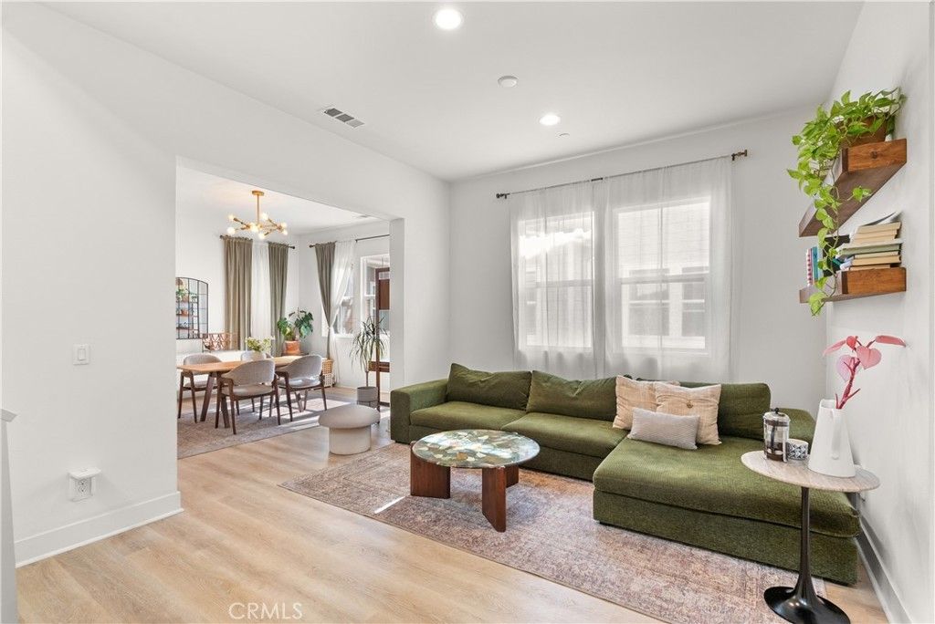 710 W Tribella Court, Santa Ana