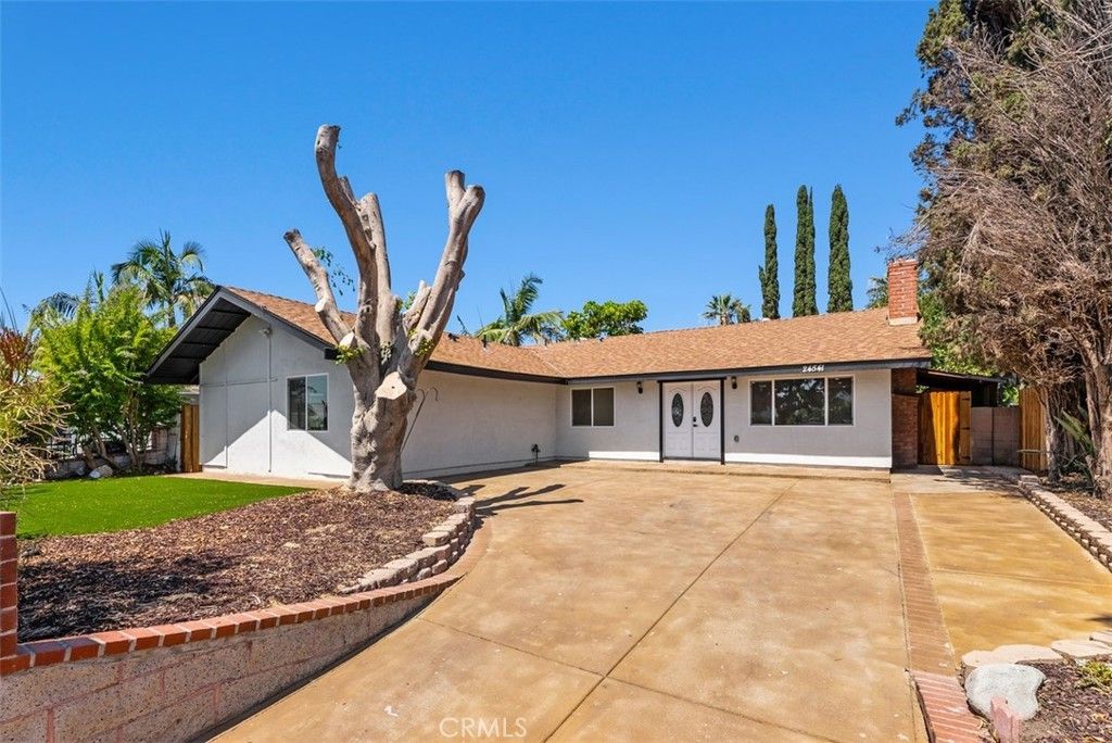 24543 Penfield, Lake Forest