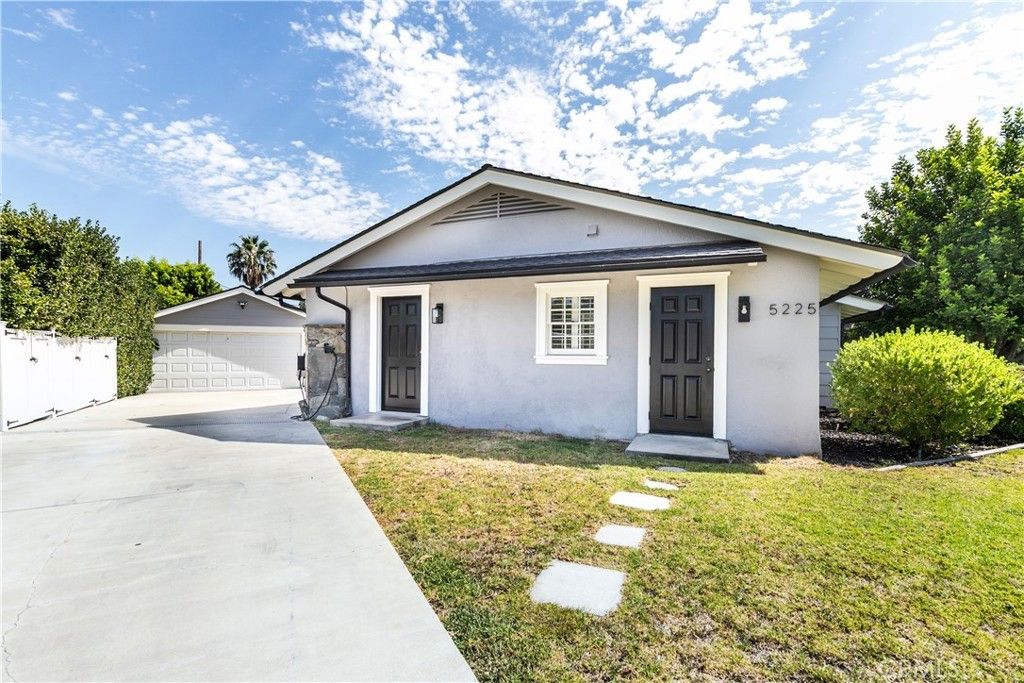 5227 Beckford Ave, Tarzana