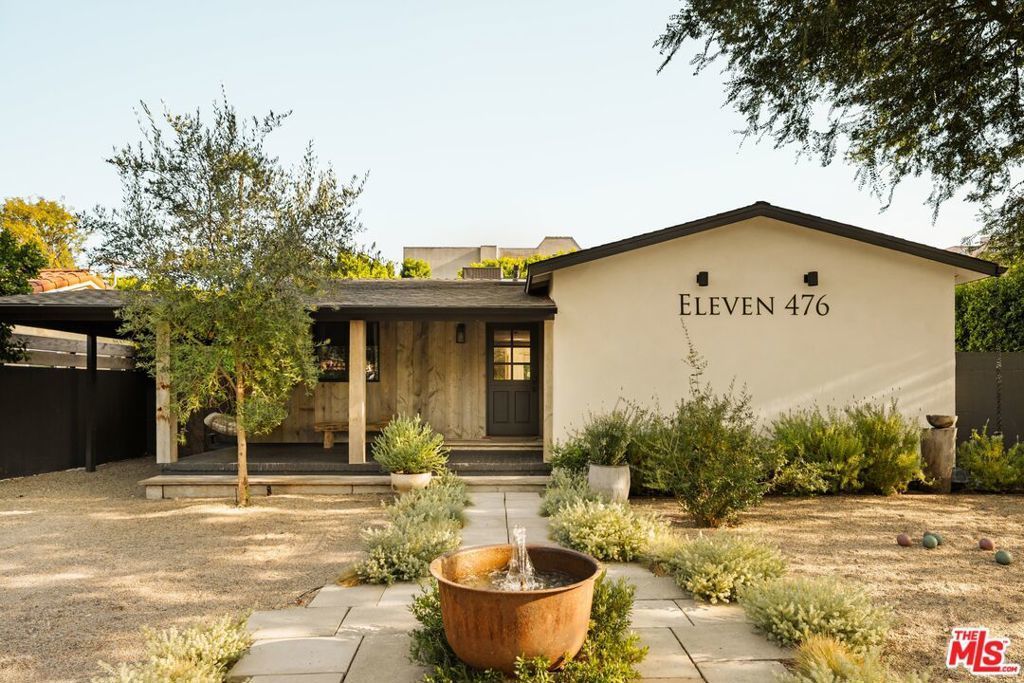 11476 La Maida Street, Los Angeles