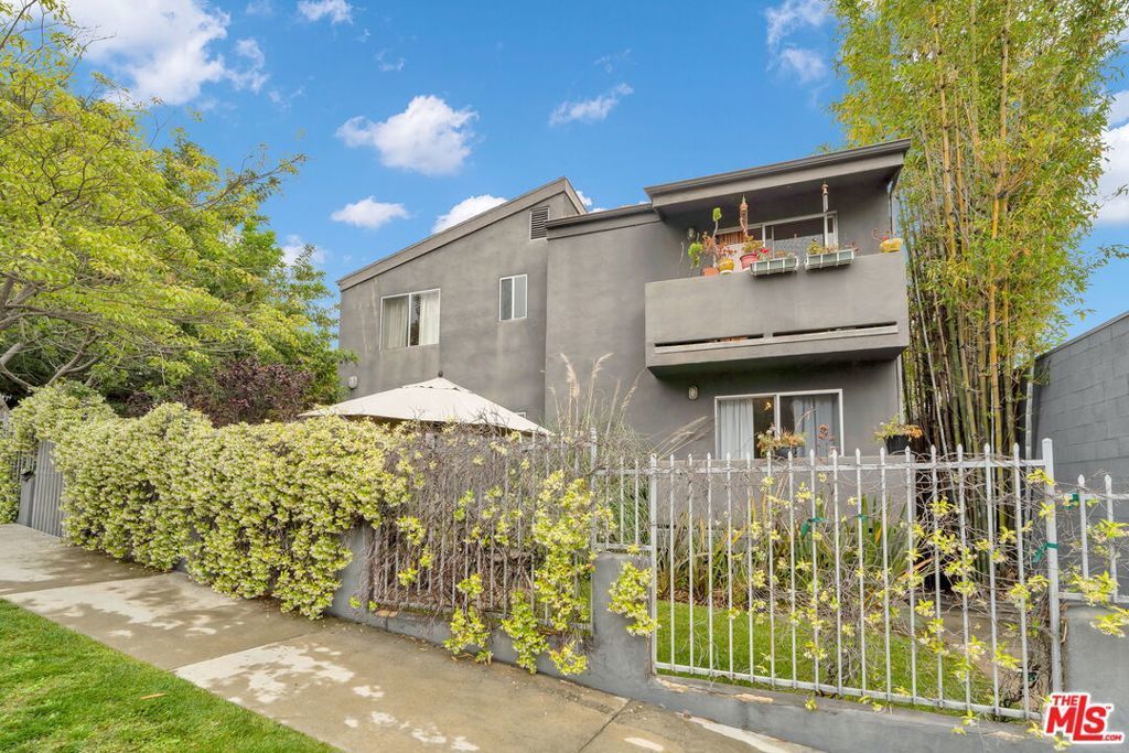 2714 Auburn Street # 6, Los Angeles