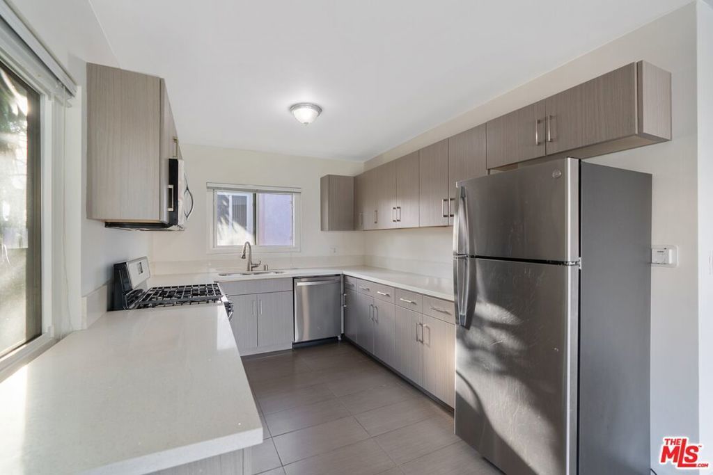1301 S Saltair Avenue # 2, Los Angeles