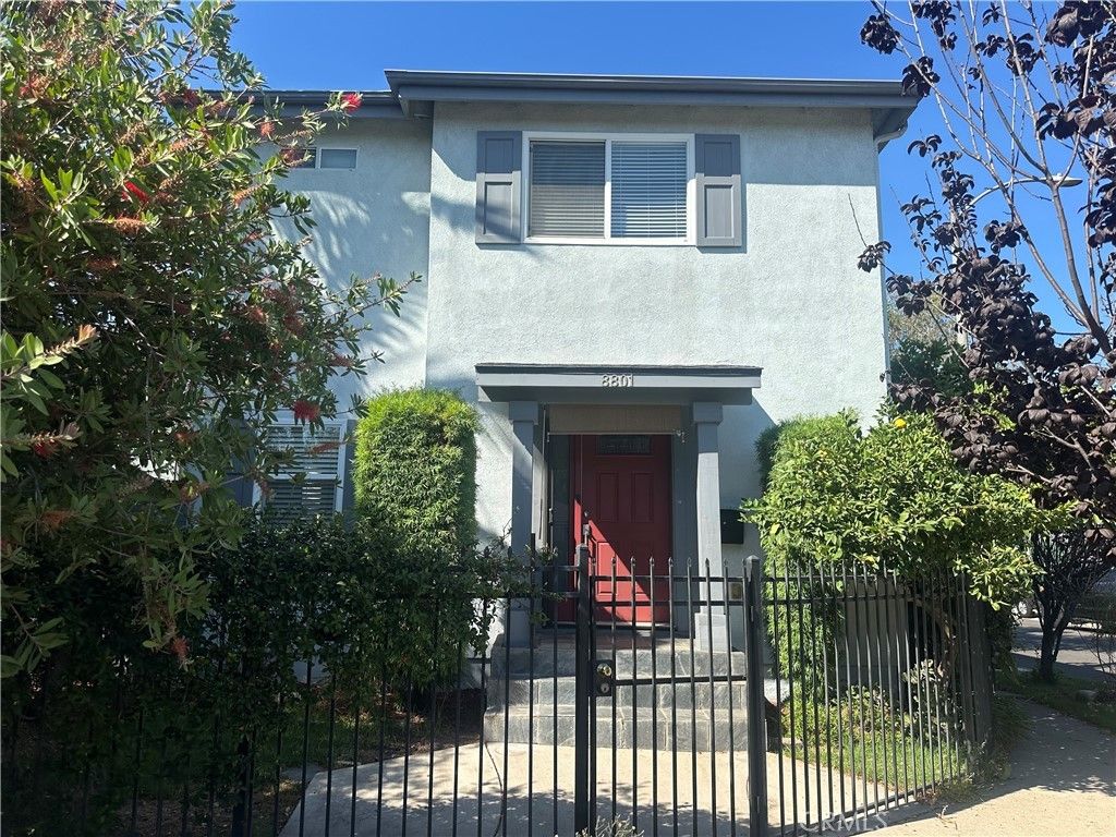 8801 Cattaraugus, Los Angeles