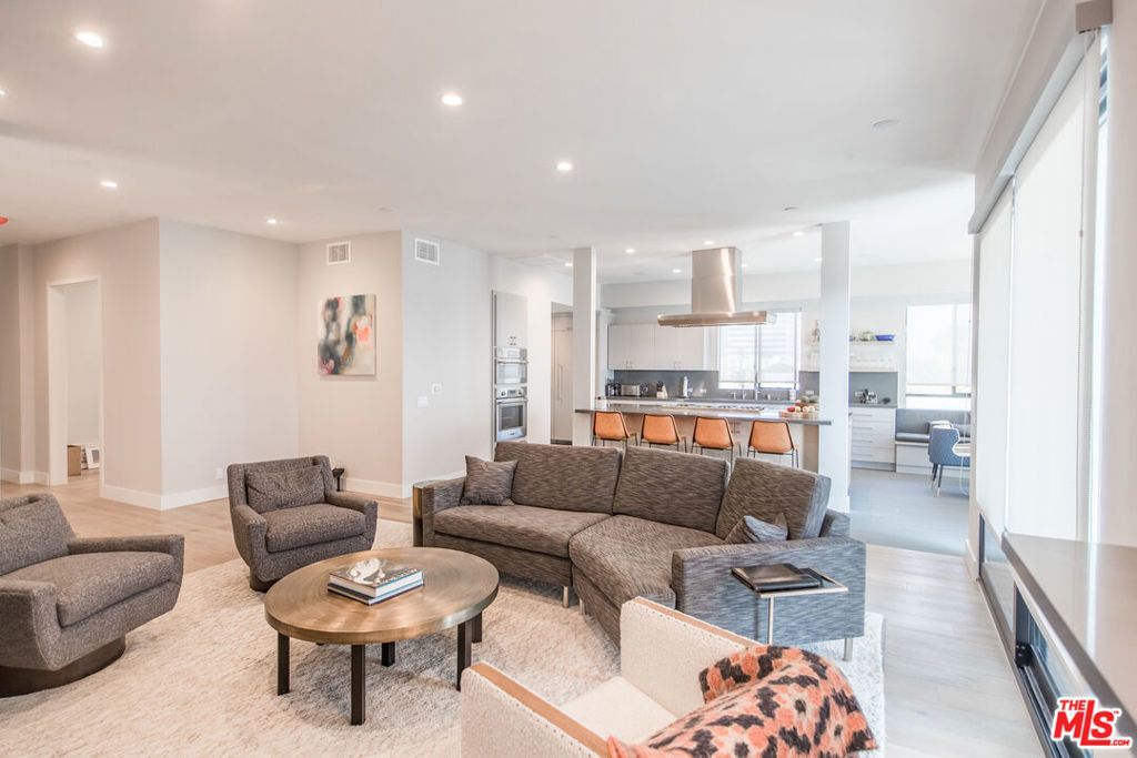 1115 14th Street, Santa Monica