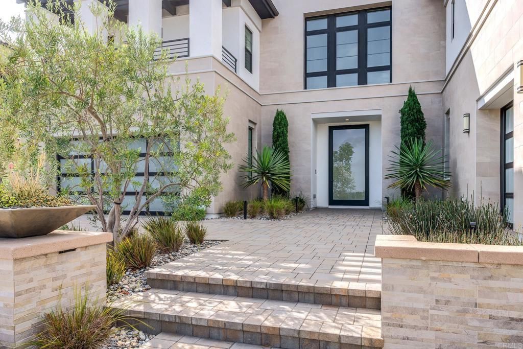 6179 Summit Crest Circle, San Diego