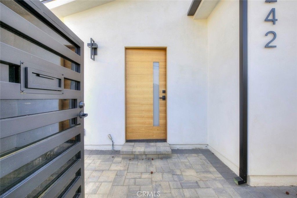 2242 N Keystone, Burbank