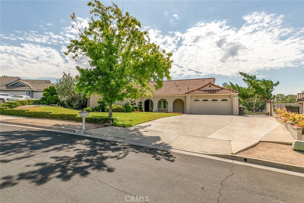 10928 Meseta, Shadow Hills