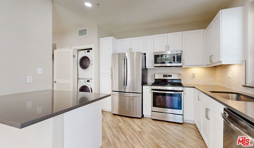 6280 W 3rd Street # 4-331, Los Angeles