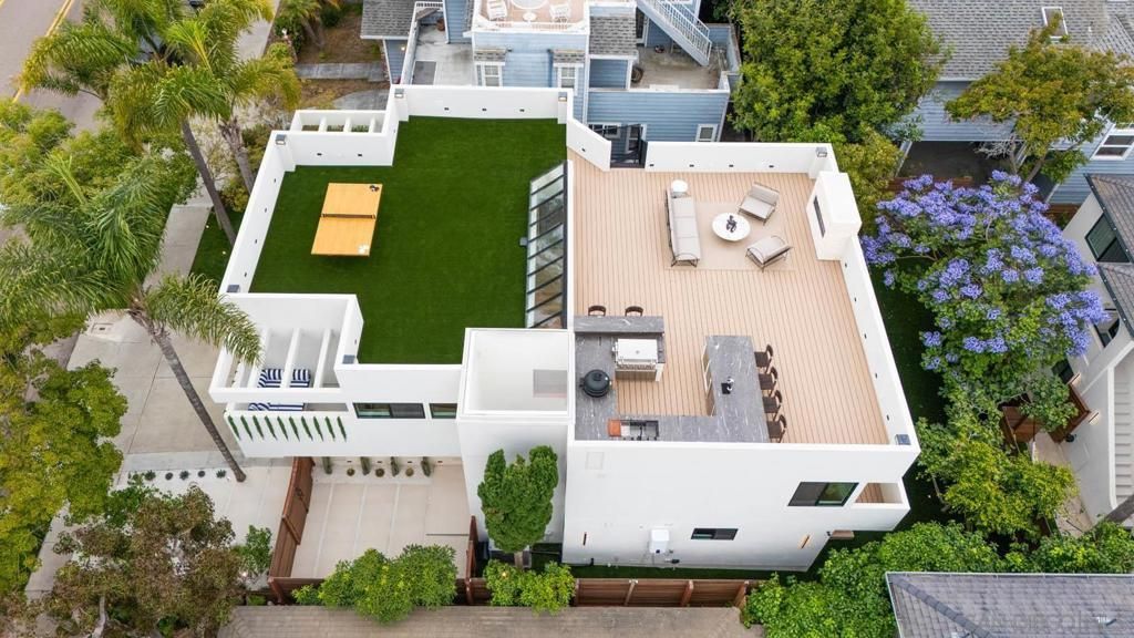 7376 Fay Ave, La Jolla