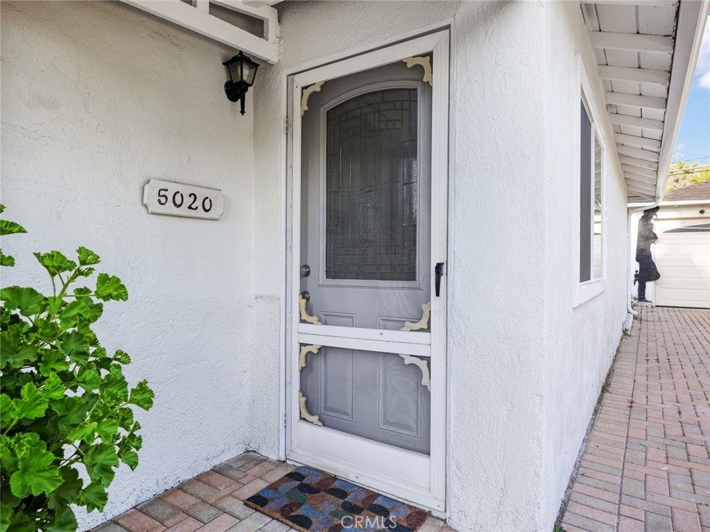 5020 Topanga Canyon Boulevard, Woodland Hills