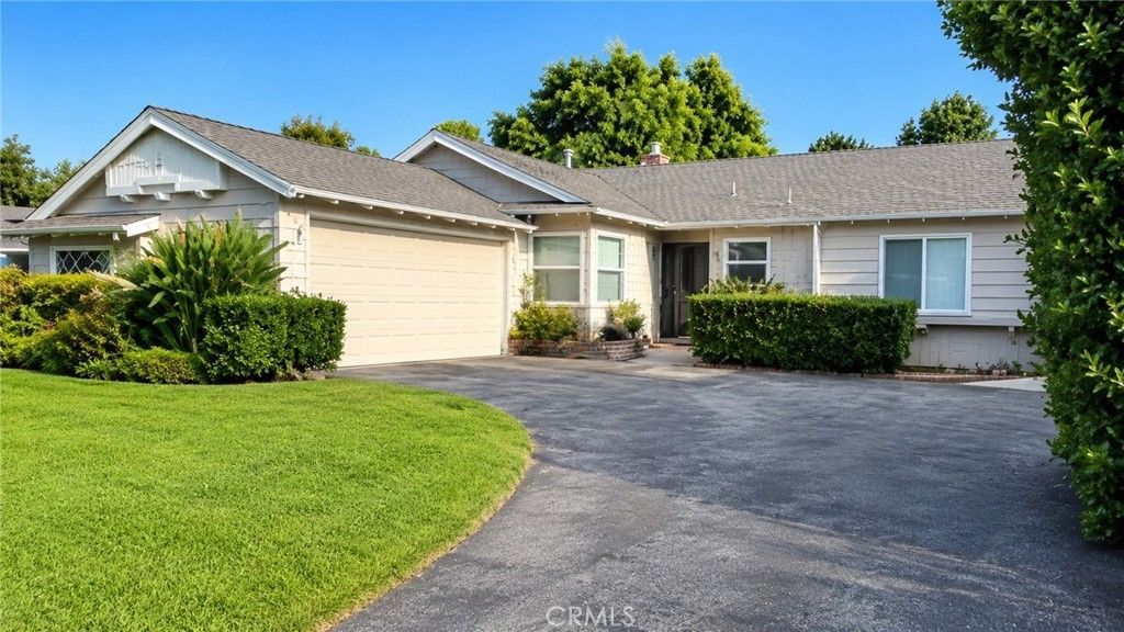 16508 Knapp, North Hills