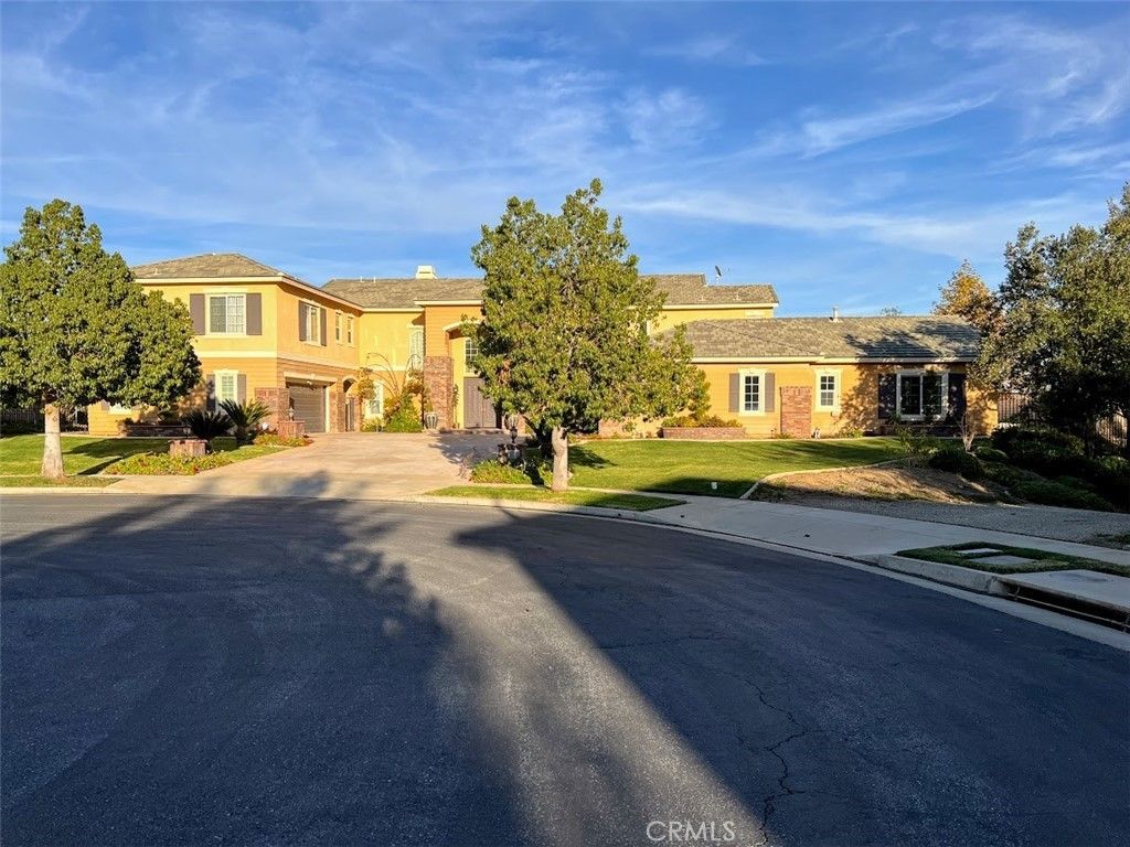 1583 Twin Oaks Circle, Corona