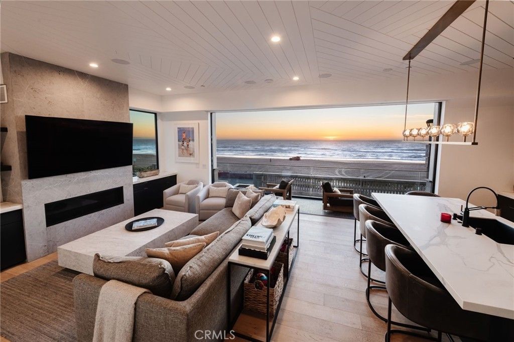2200 The Strand # A, Manhattan Beach