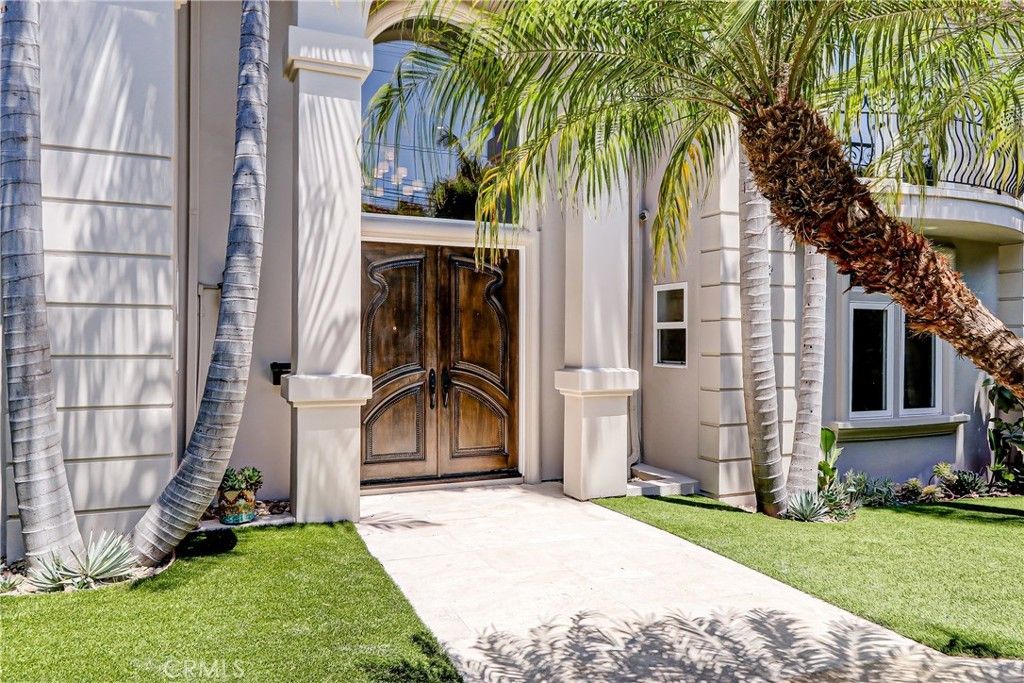 819 11th, Manhattan Beach