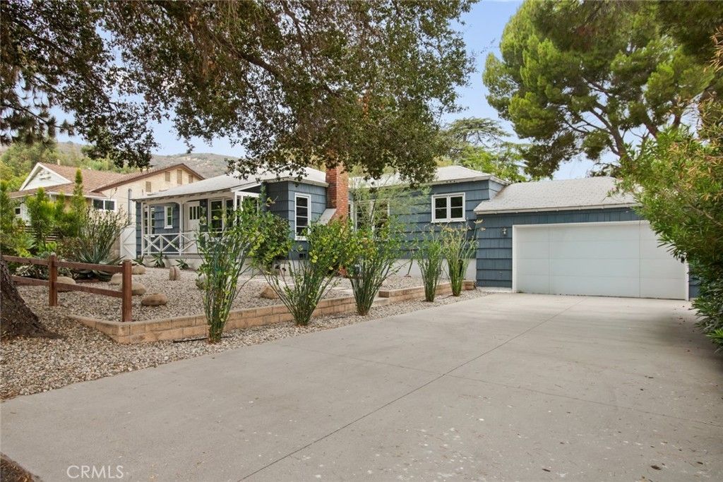 10215 Eldora Avenue, Sunland