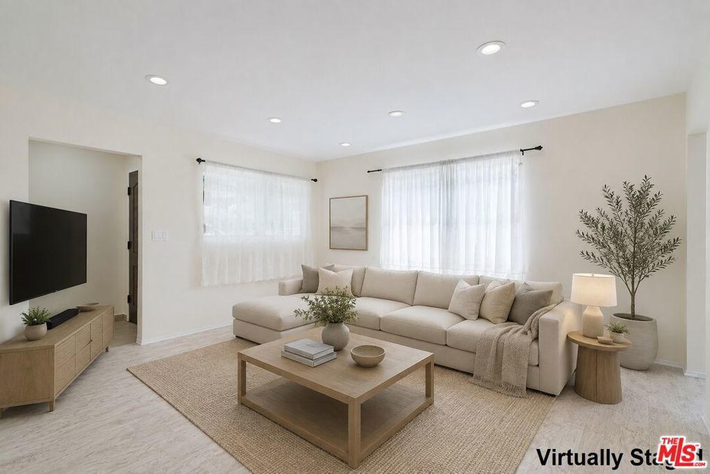 10539 Samoa Avenue, Los Angeles