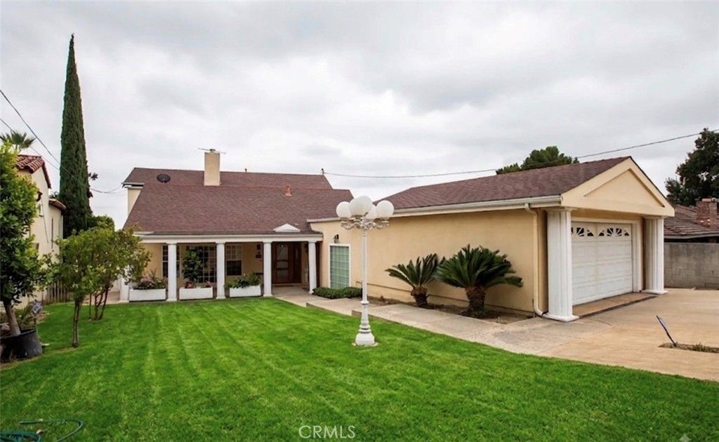 314 W Kenneth Road, Glendale