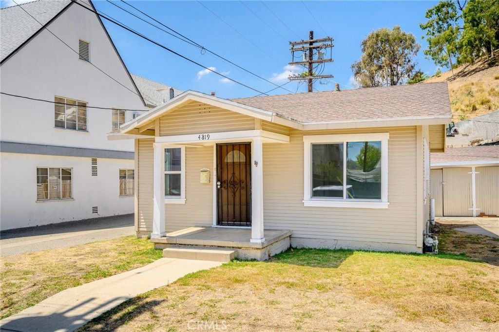 4819 Vincent, Los Angeles