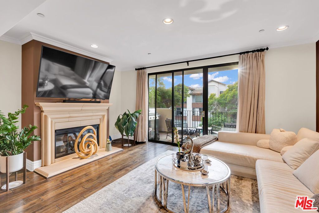 1530 Camden Avenue # 304, Los Angeles
