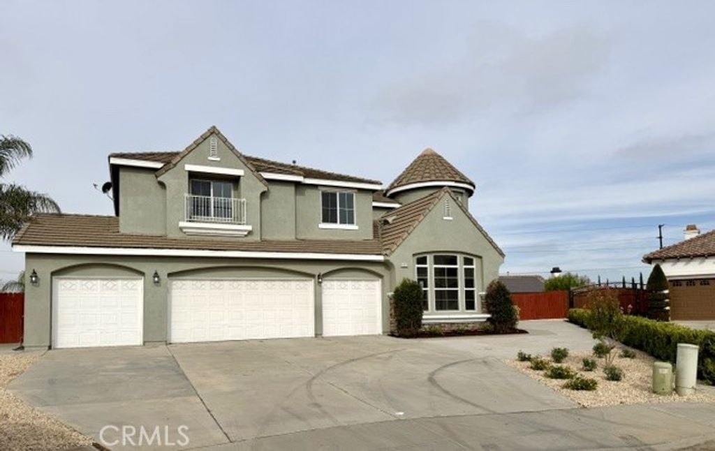19131 Camassia Court, Riverside
