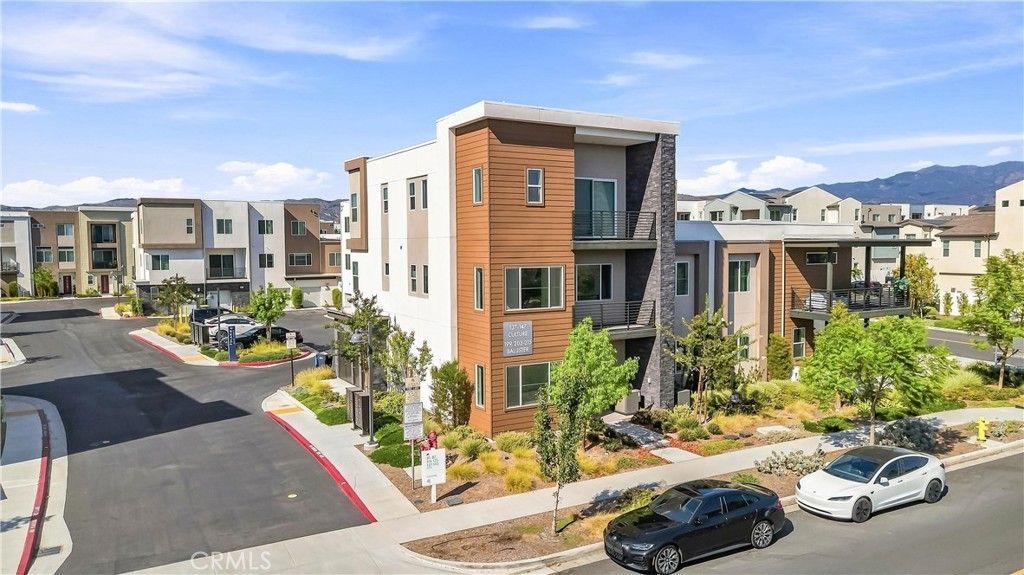 145 Culture, Irvine