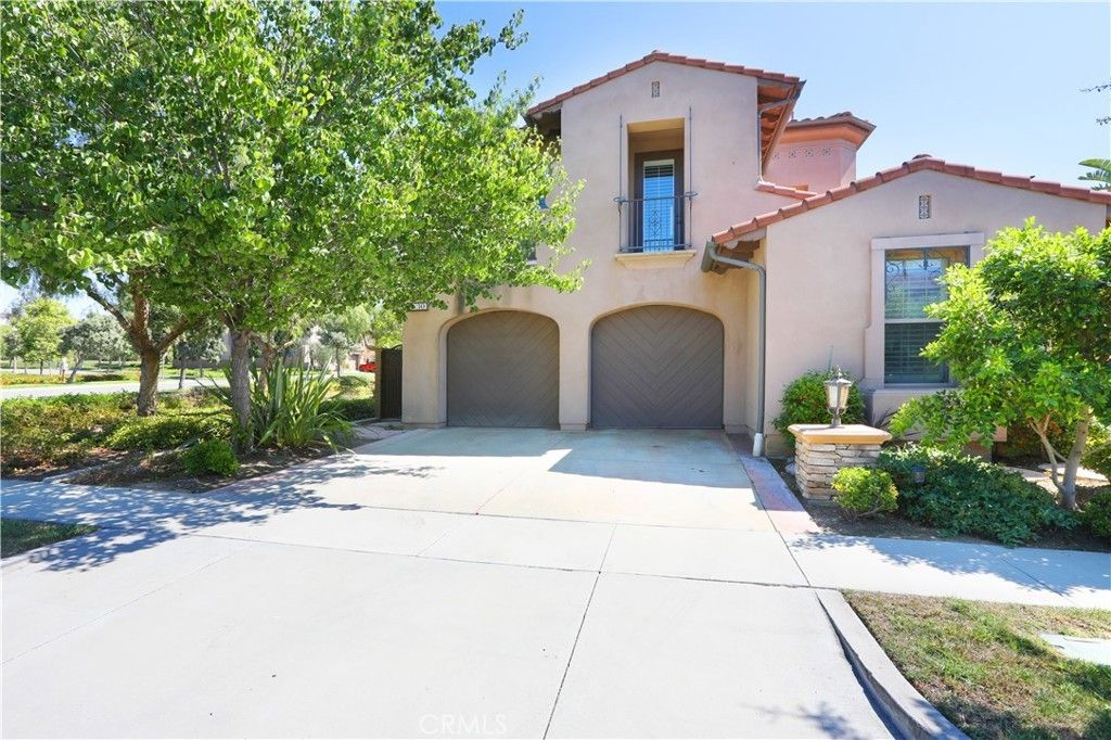 30 Shaman, Irvine