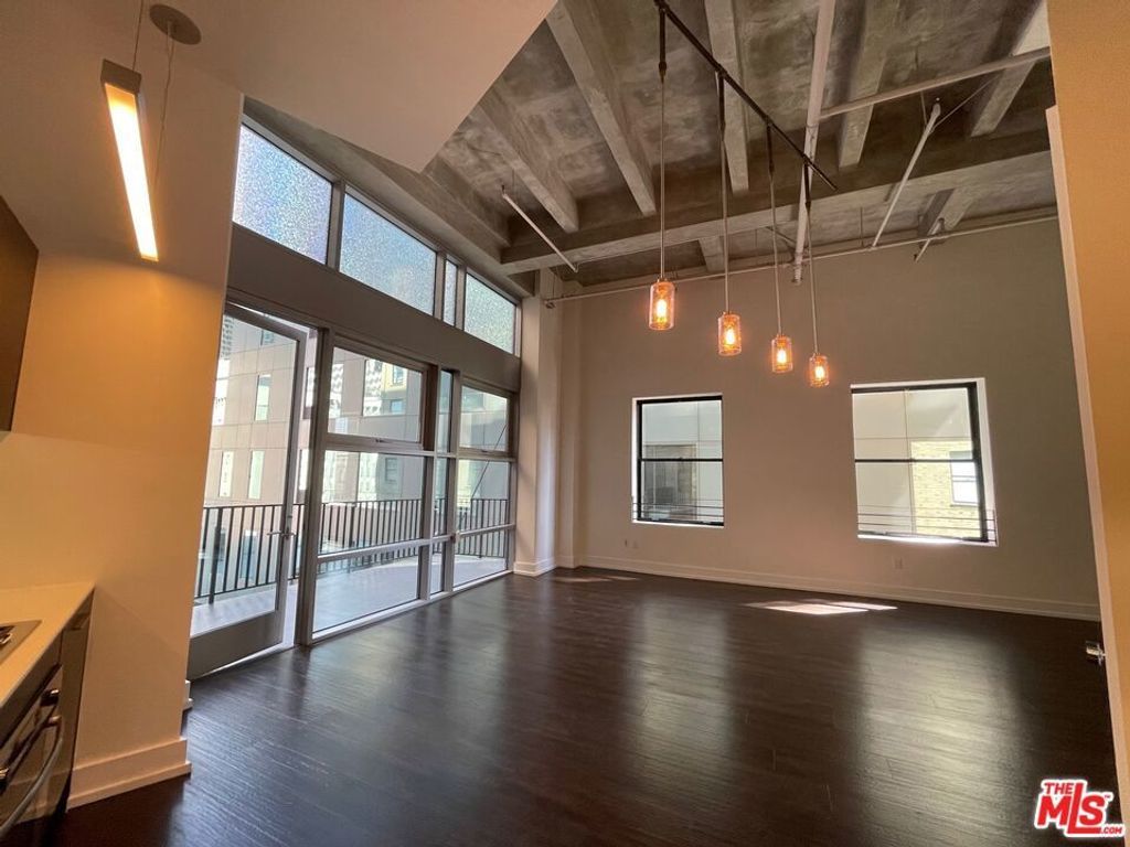 727 W 7th Street # 1115, Los Angeles
