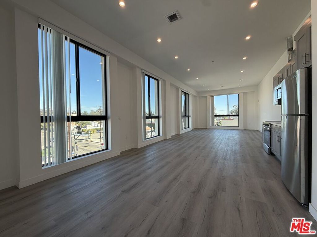 1870 E 1st Street # 301, Los Angeles
