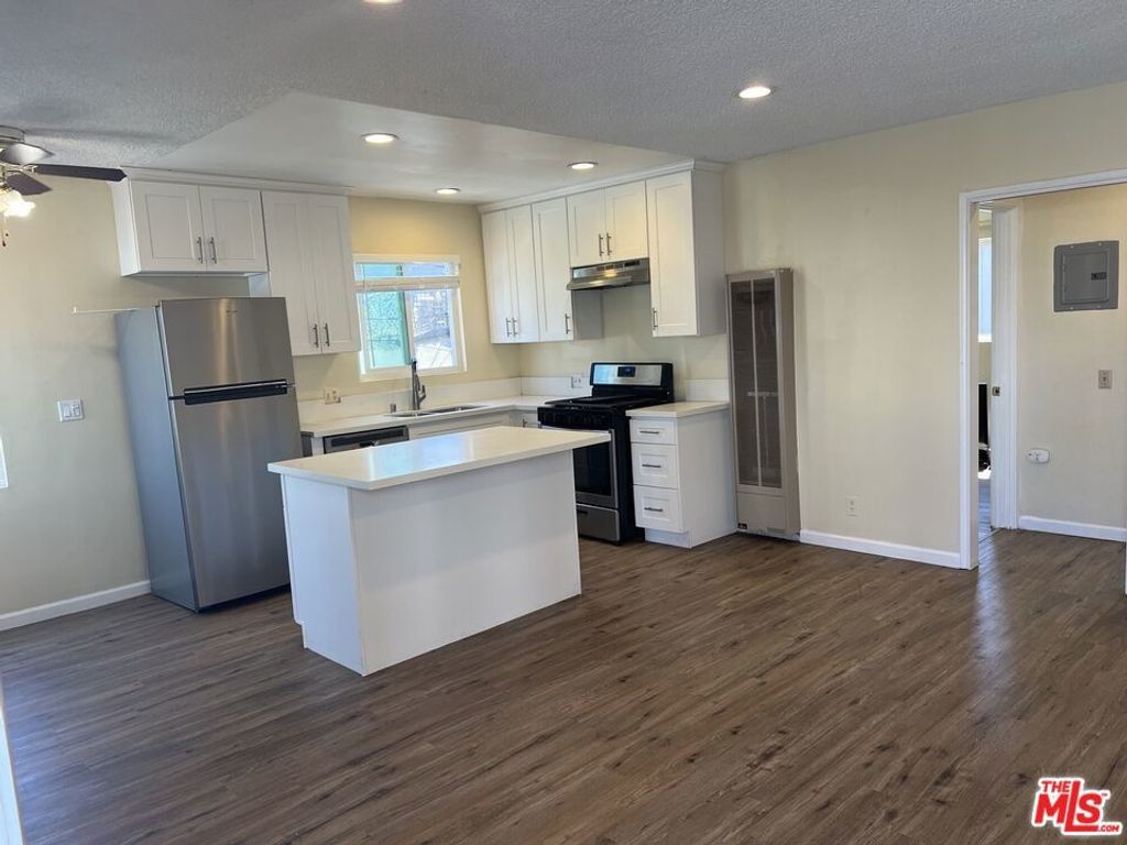 1419 Stanford Street # Unit E, Santa Monica