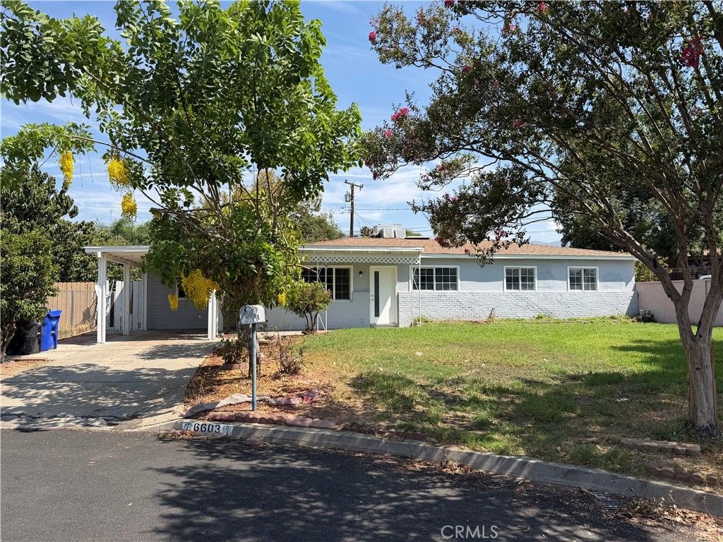 6603 Mitad Court, San Bernardino