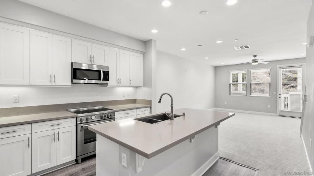 1103 Plumeria Way, Oceanside