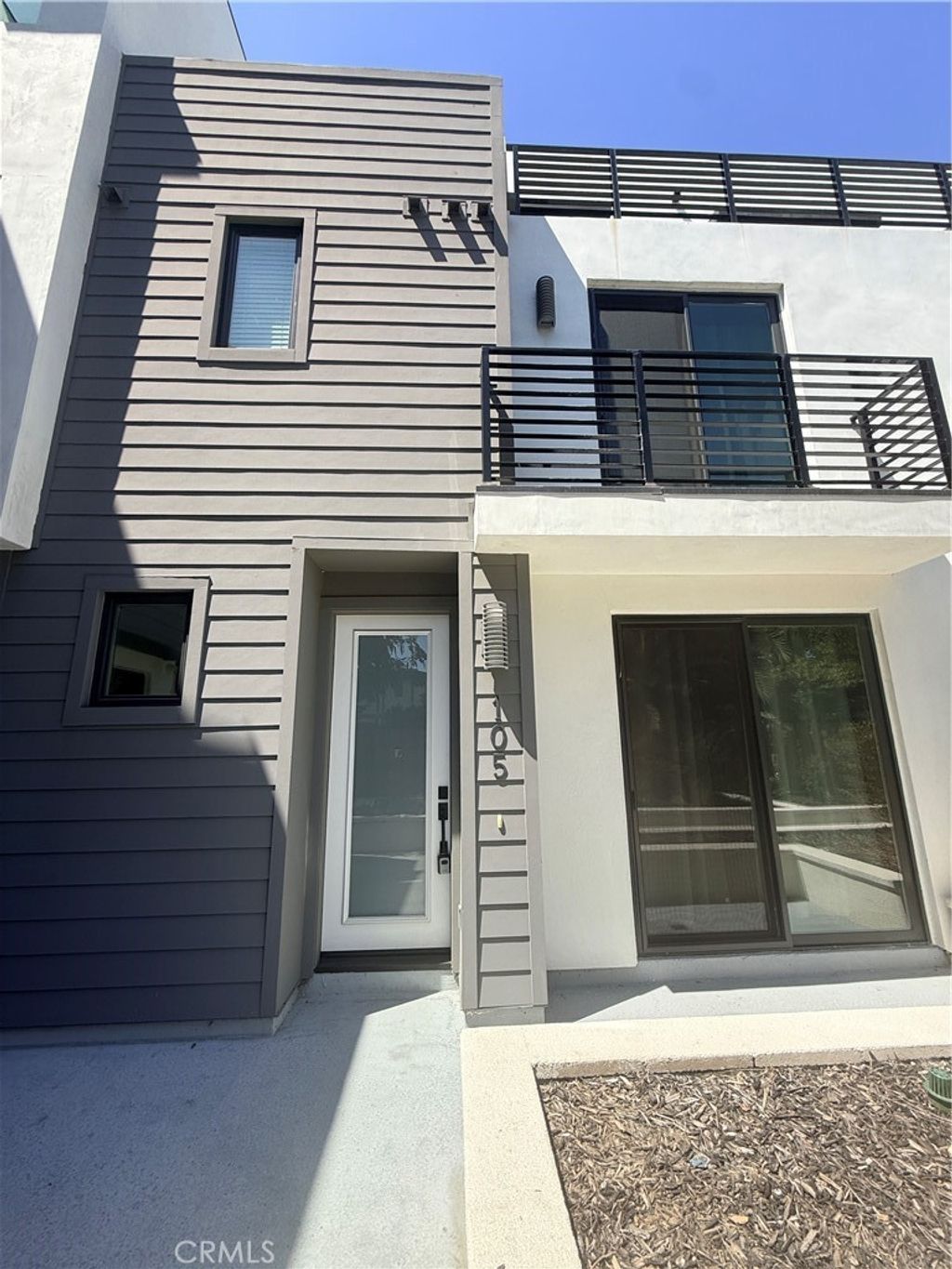 95 Harkness Avenue, Pasadena