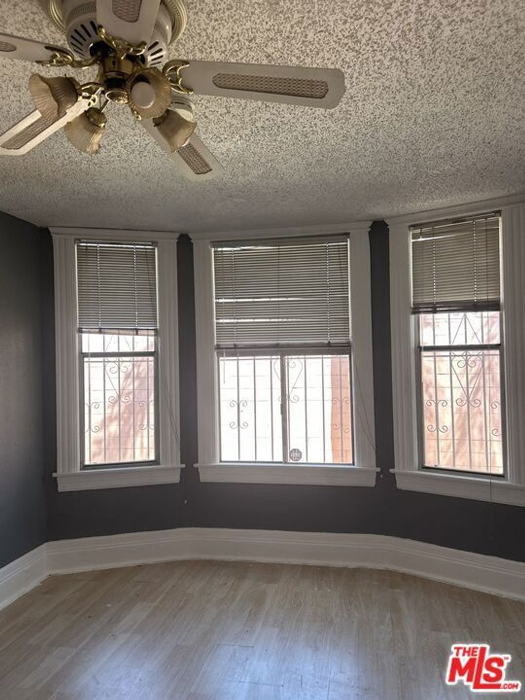 685 W Mission Boulevard, Pomona