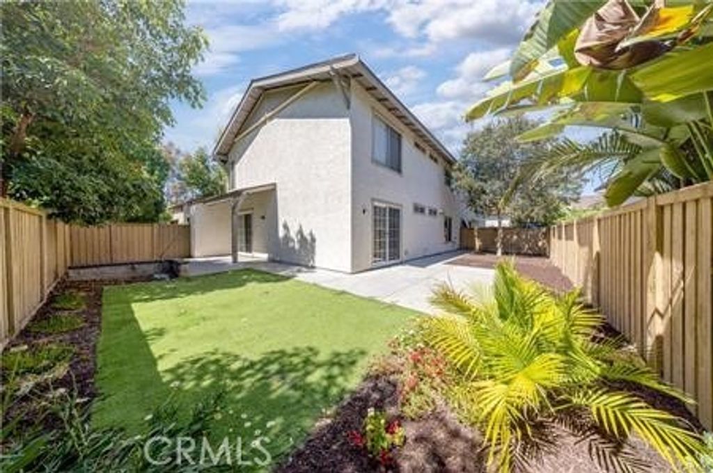 84 Clearbrook # 37, Irvine