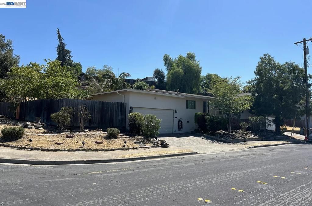 632 Shaddick, Antioch