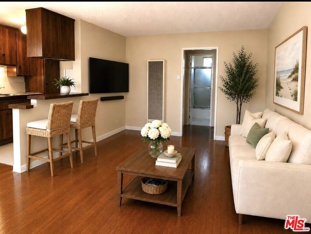 12300 Pacific Avenue # 7, Los Angeles