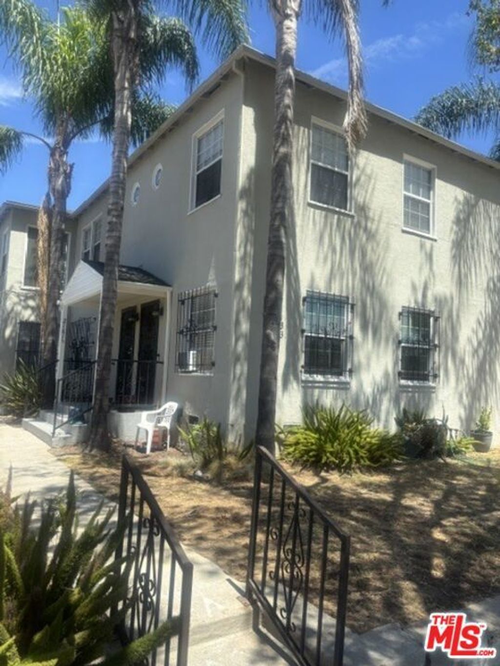 2183 W 27th St Street, Los Angeles