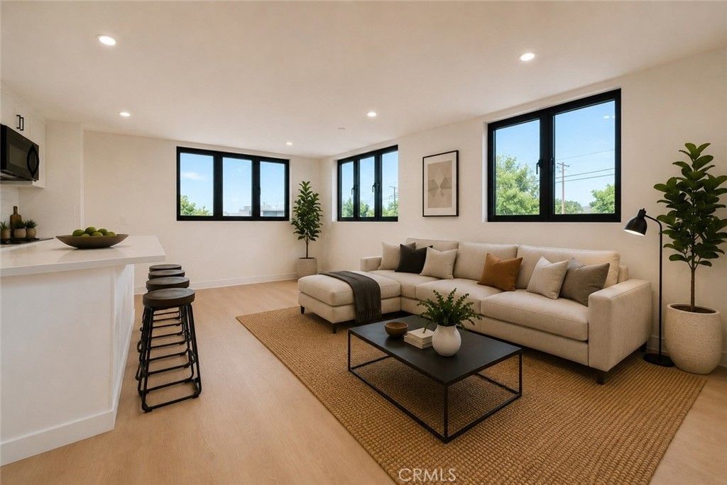 2678 Newell Street, Los Angeles