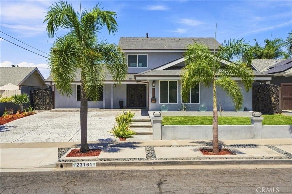 23161 Tulip, Lake Forest