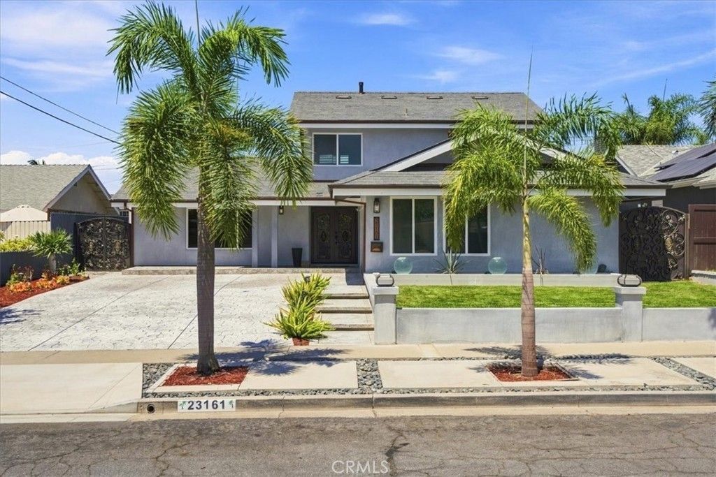 23161 Tulip, Lake Forest